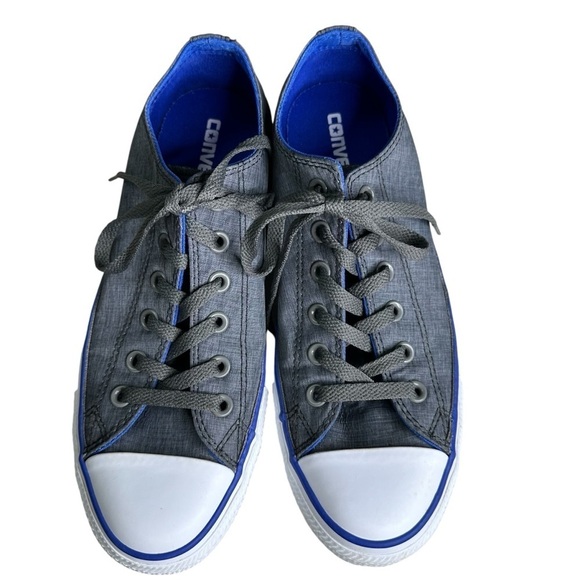 Converse Chuck Taylor Women’s Sneakers. Size 9 - Picture 2 of 9